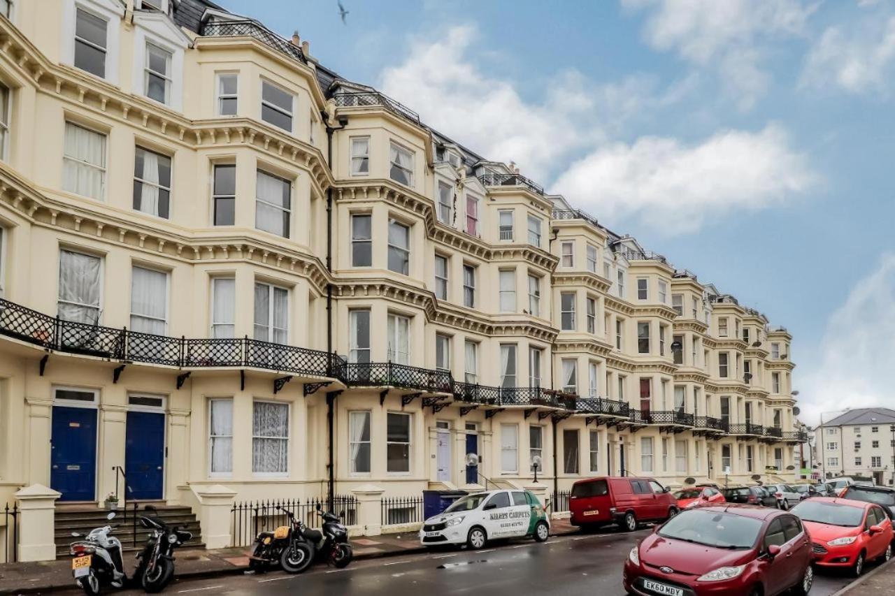 3 Queens Gardens Sea View Apartment Eastbourne Zewnętrze zdjęcie